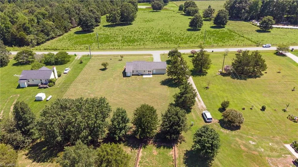 4042 Obra Road Graham, NC 27253