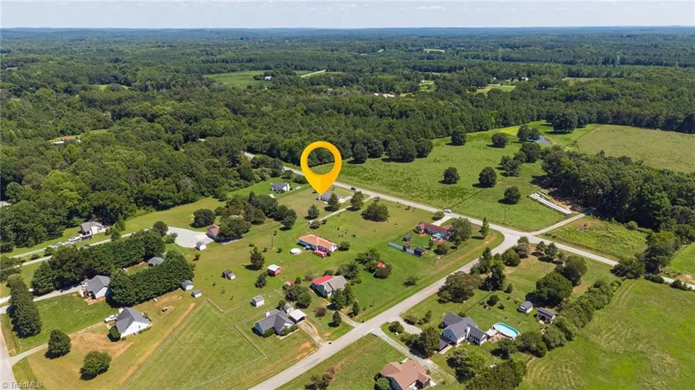 4042 Obra Road Graham, NC 27253