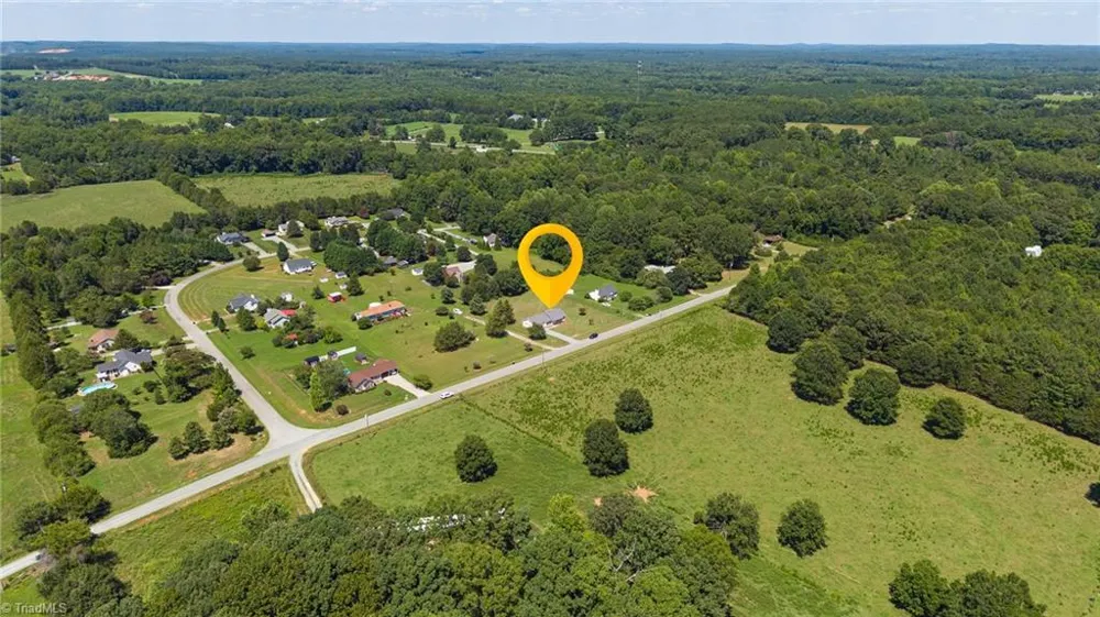 4042 Obra Road Graham, NC 27253