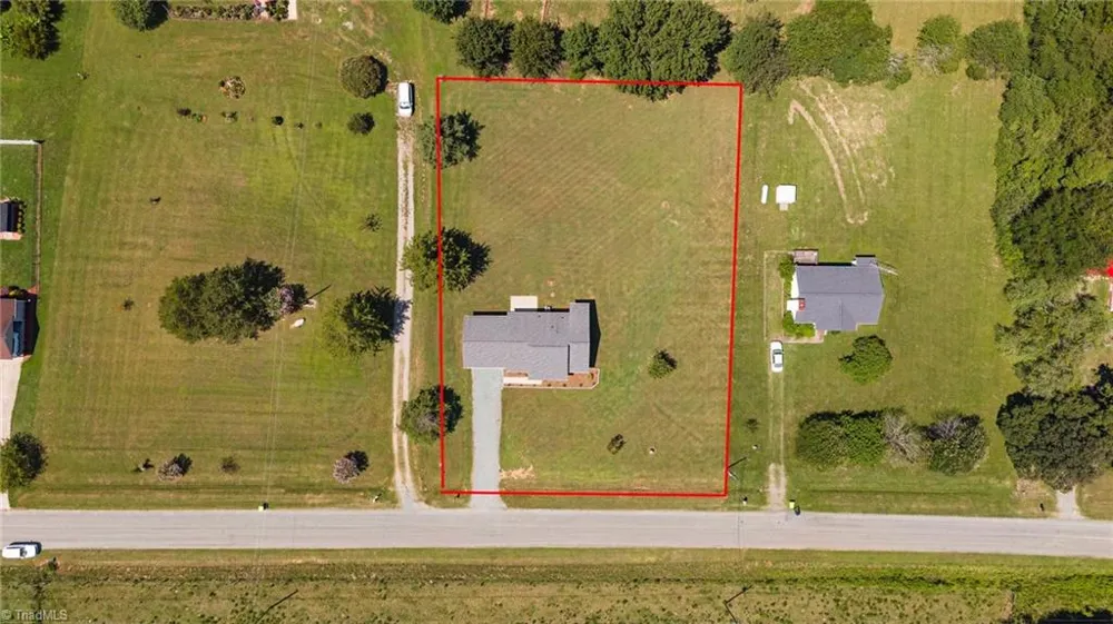 4042 Obra Road Graham, NC 27253