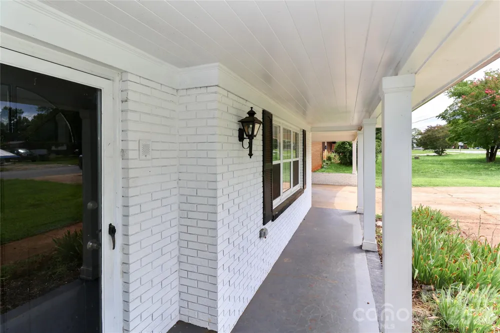 535 Carolina Avenue Statesville, NC 28677