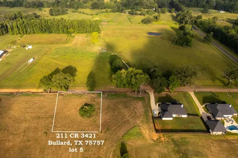 211 County Road 3421 (Lot 5)