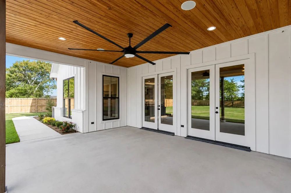 12241 Madison Crossing Bullard, TX 75757