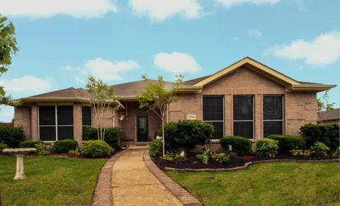 1234 Iowa Road