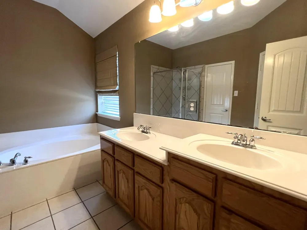 1234 Iowa Road Murphy, TX 75094