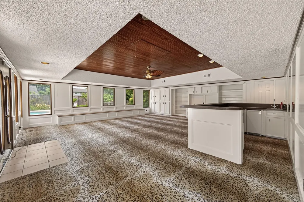 15606 Australia Street Jersey Village, TX 77040