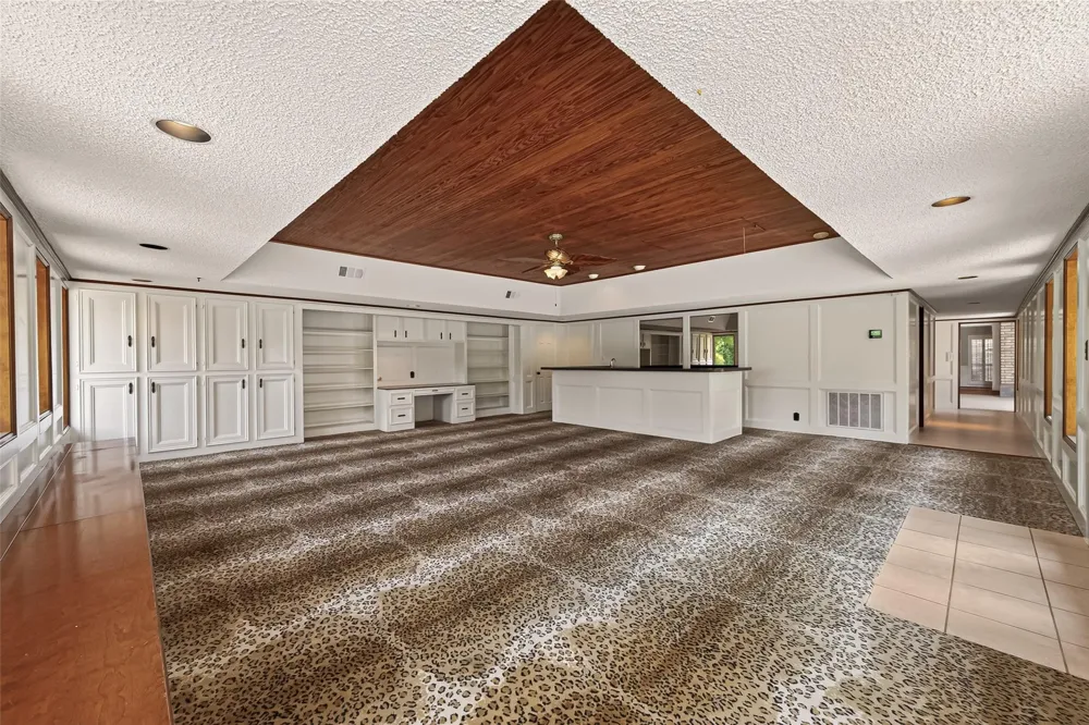 15606 Australia Street Jersey Village, TX 77040