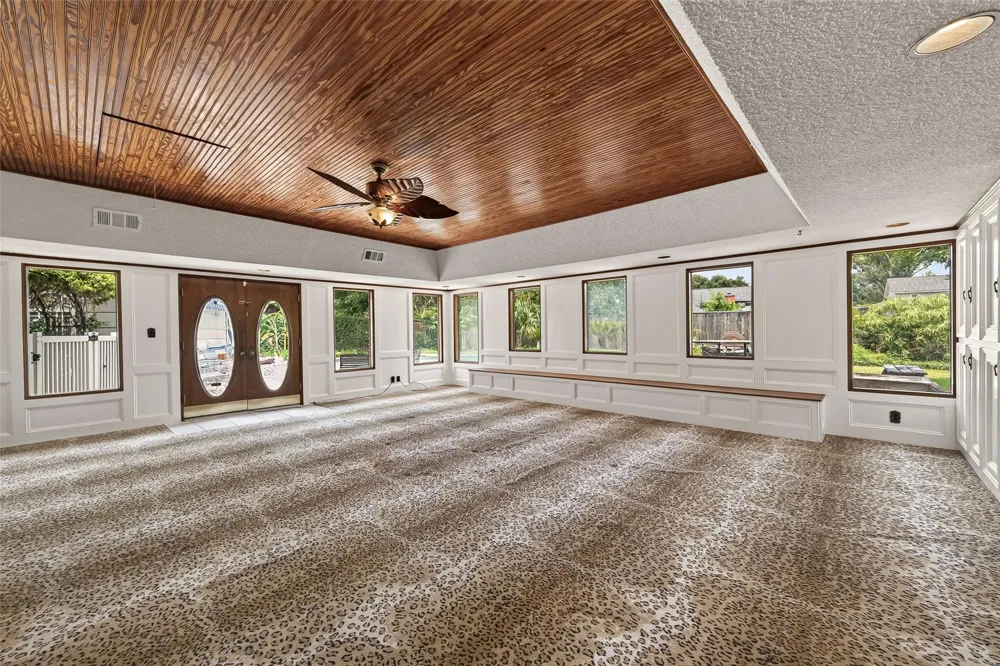 15606 Australia Street Jersey Village, TX 77040