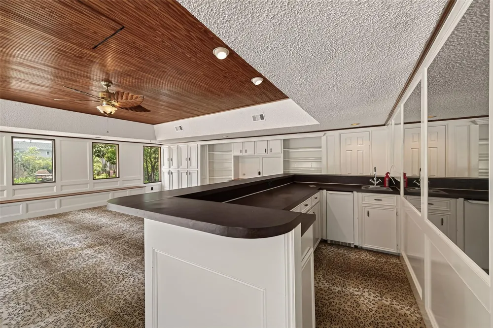 15606 Australia Street Jersey Village, TX 77040