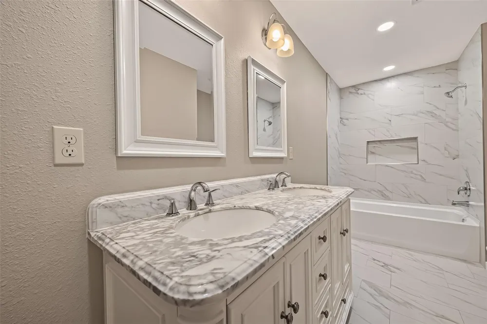15606 Australia Street Jersey Village, TX 77040