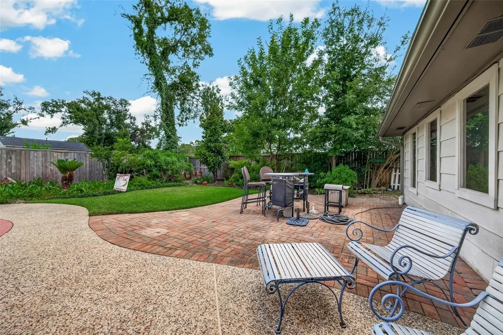 15606 Australia Street Jersey Village, TX 77040