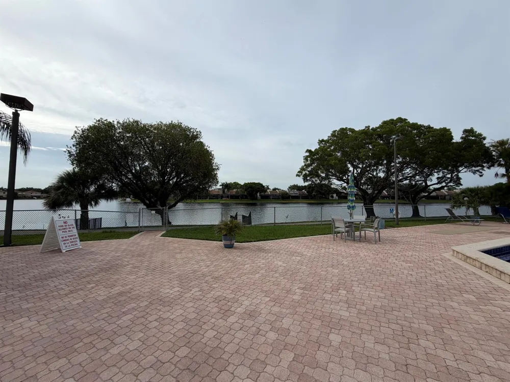 1101 COLONY POINT CIRCLE #506 Pembroke Pines, FL 33026