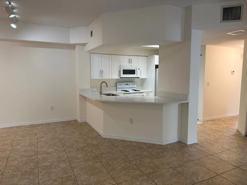 3020 Alcazar Place #303 Palm Beach Gardens, FL 33410