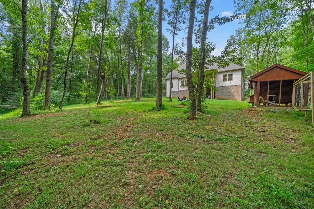1427 Southside Rd Southside, TN 37171