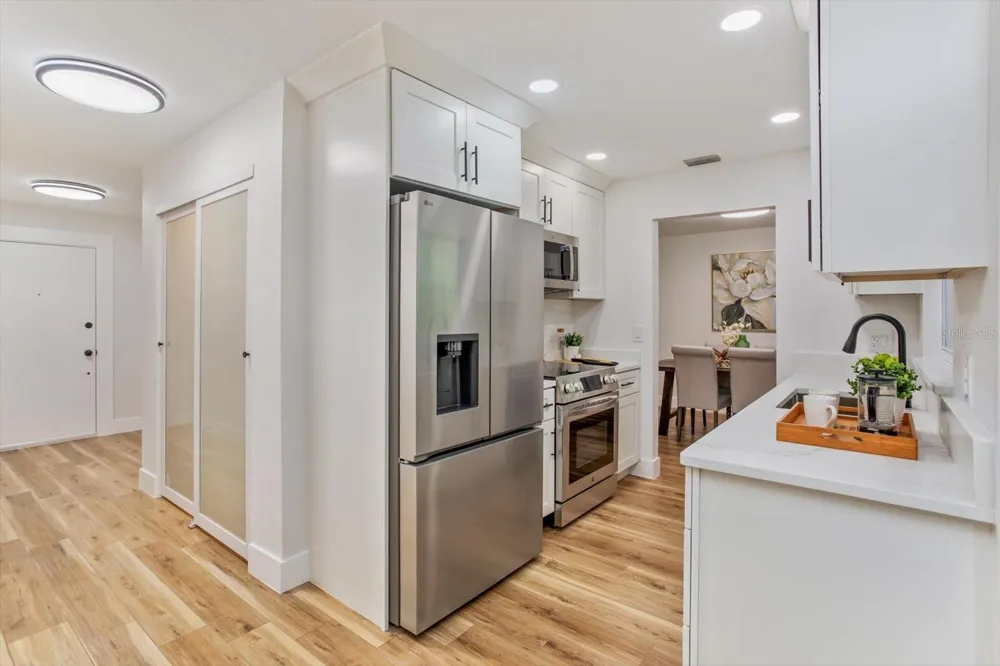 958 ORANGE AVENUE Oviedo, FL 32765