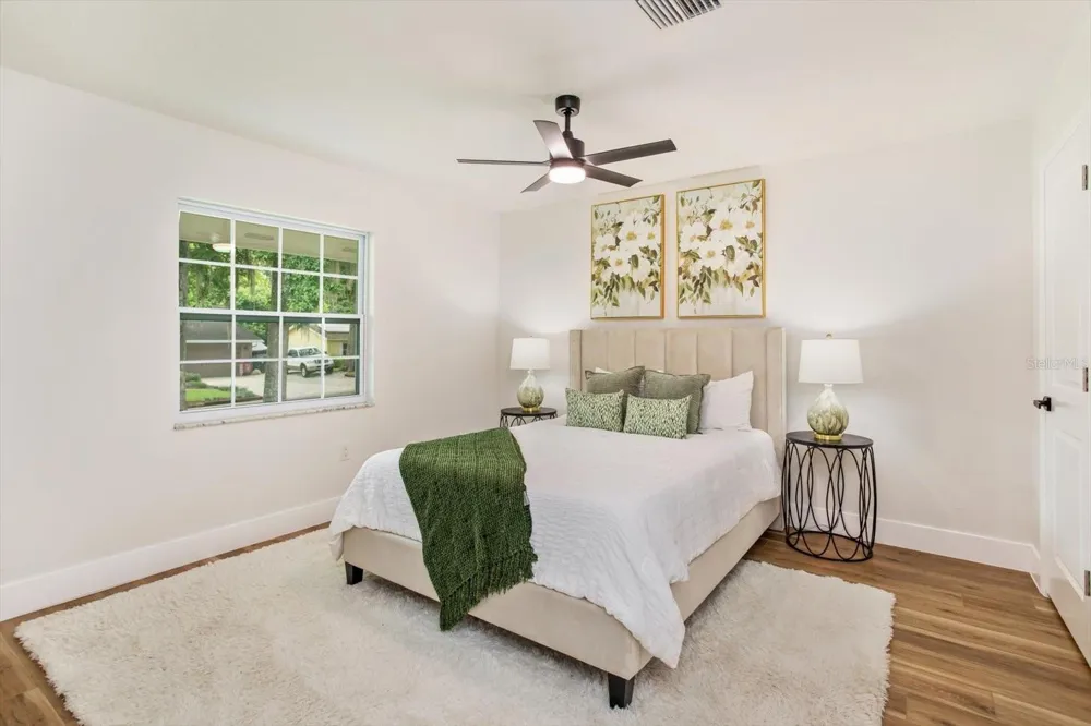 958 ORANGE AVENUE Oviedo, FL 32765