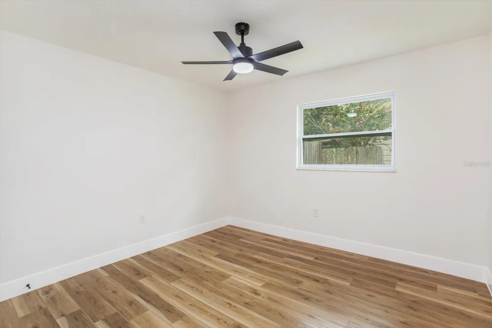 958 ORANGE AVENUE Oviedo, FL 32765