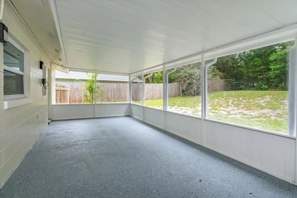 958 ORANGE AVENUE Oviedo, FL 32765