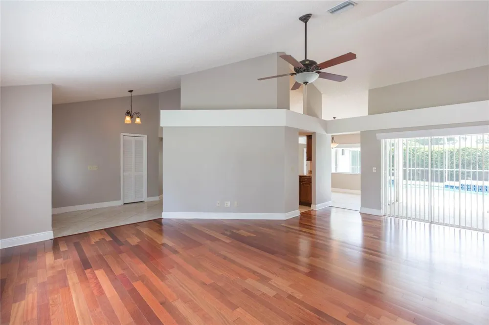1405 OXFORDSHIRE COURT Brandon, FL 33510