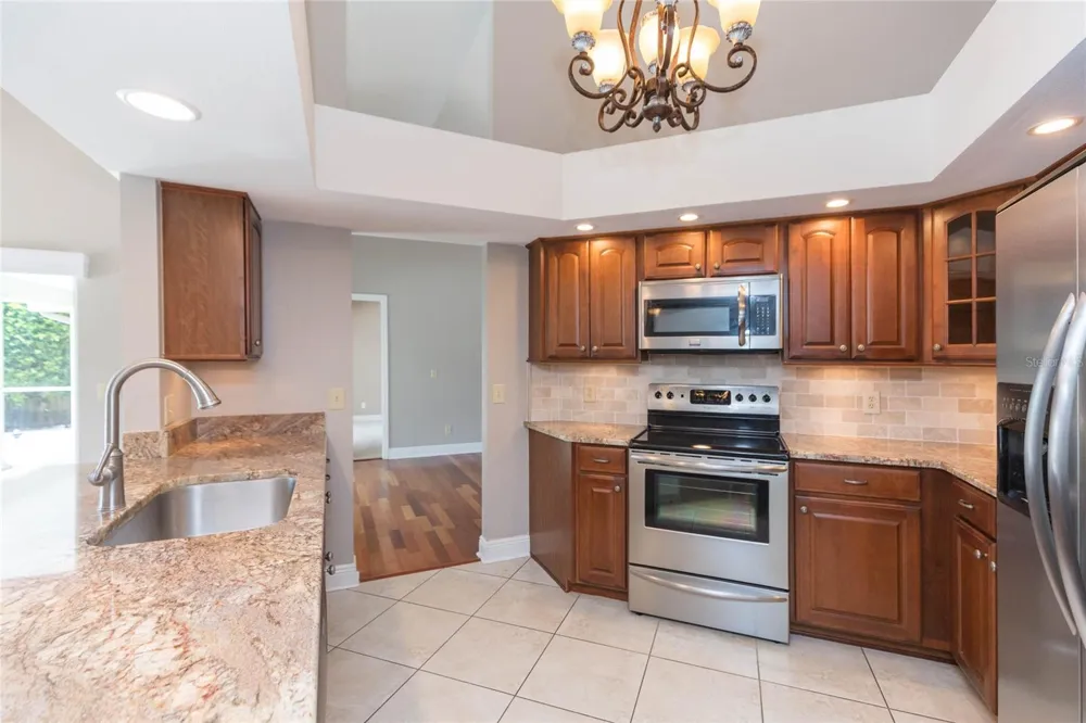1405 OXFORDSHIRE COURT Brandon, FL 33510