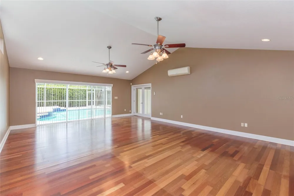 1405 OXFORDSHIRE COURT Brandon, FL 33510