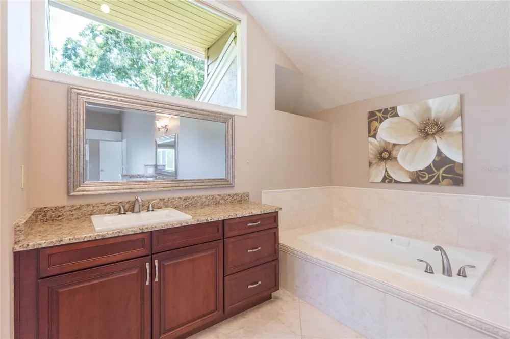 1405 OXFORDSHIRE COURT Brandon, FL 33510