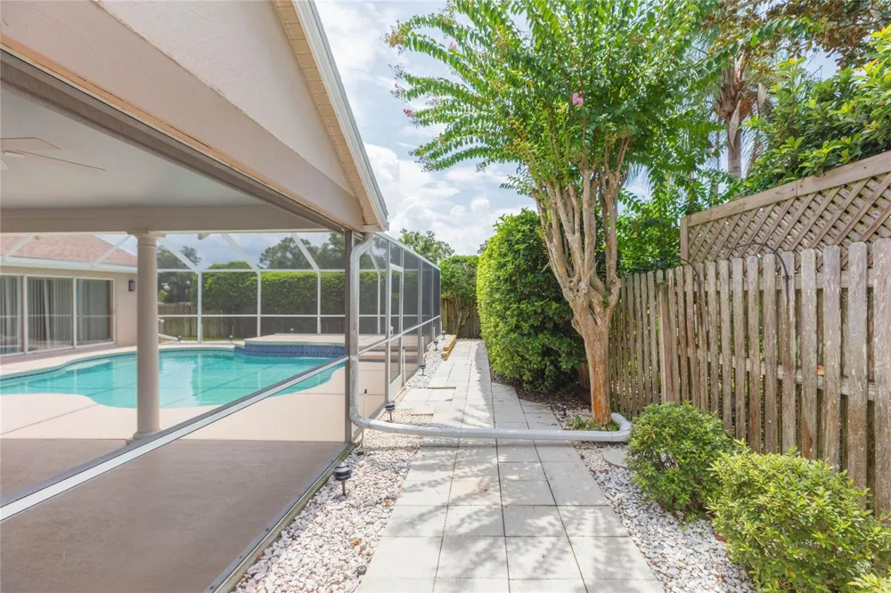 1405 OXFORDSHIRE COURT Brandon, FL 33510
