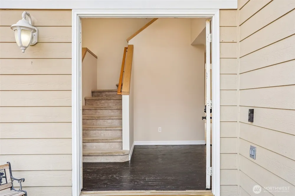 16133 Lakeview Avenue SE Monroe, WA 98272