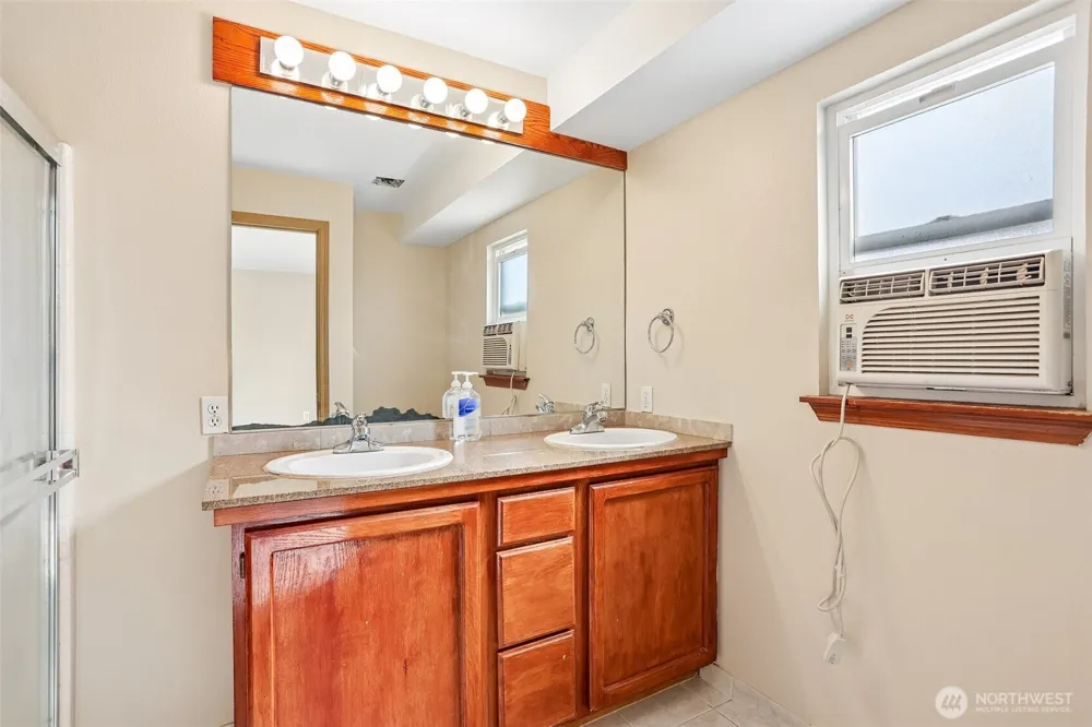 16133 Lakeview Avenue SE Monroe, WA 98272