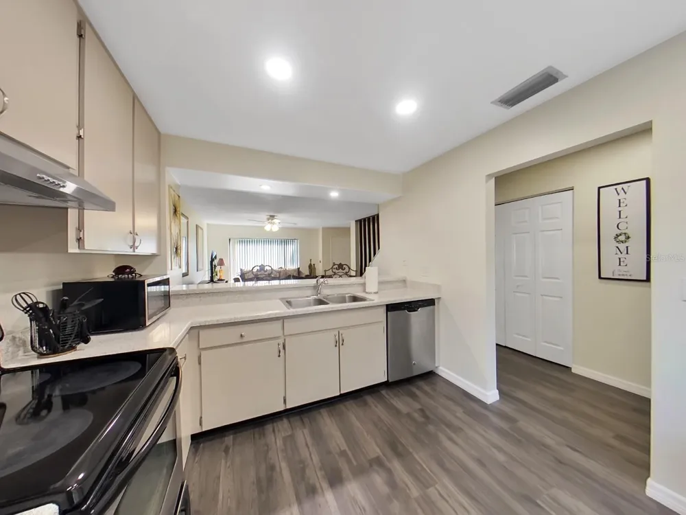7805 AMBERLEA COURT Temple Terrace, FL 33637