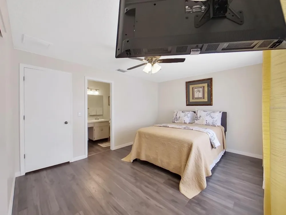 7805 AMBERLEA COURT Temple Terrace, FL 33637