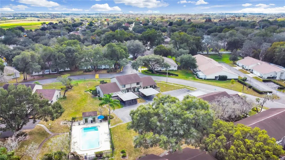 7805 AMBERLEA COURT Temple Terrace, FL 33637