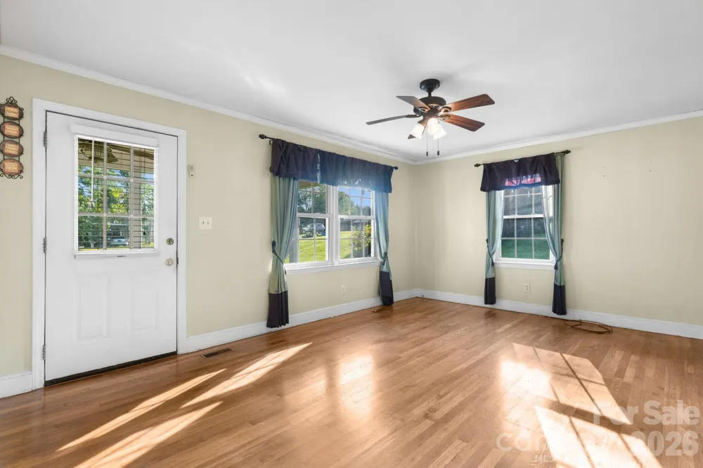 708 E Klutz Street Maiden, NC 28650