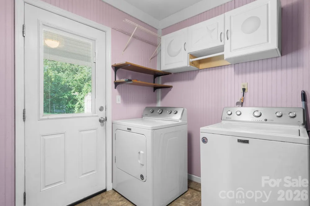 708 E Klutz Street Maiden, NC 28650