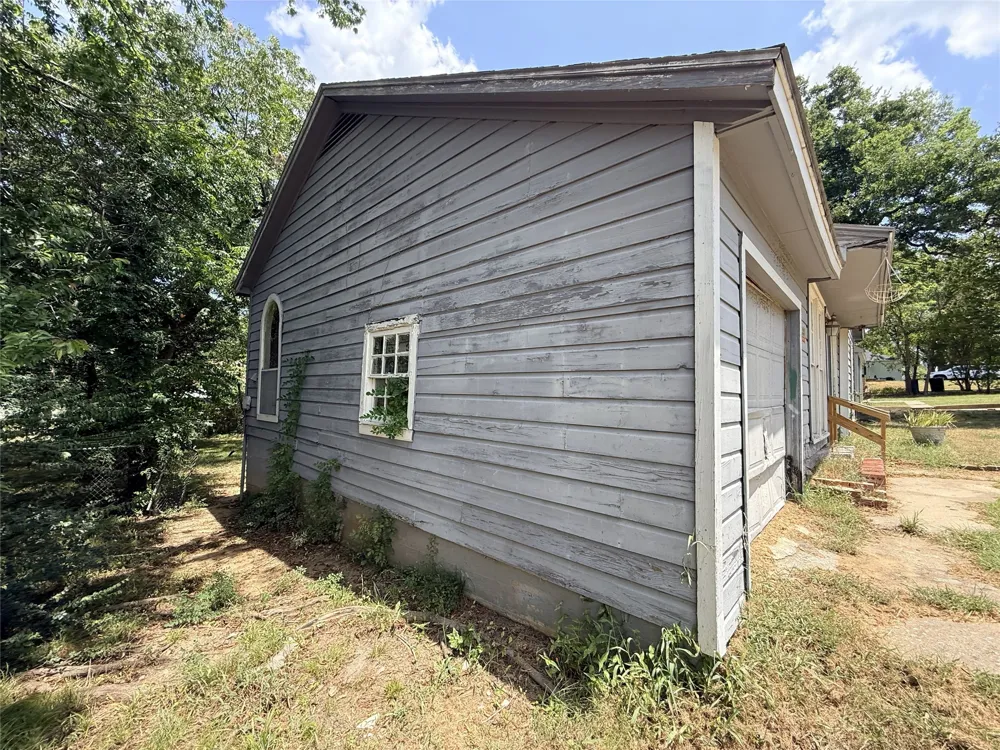 43 W Parnell Street Denison, TX 75020