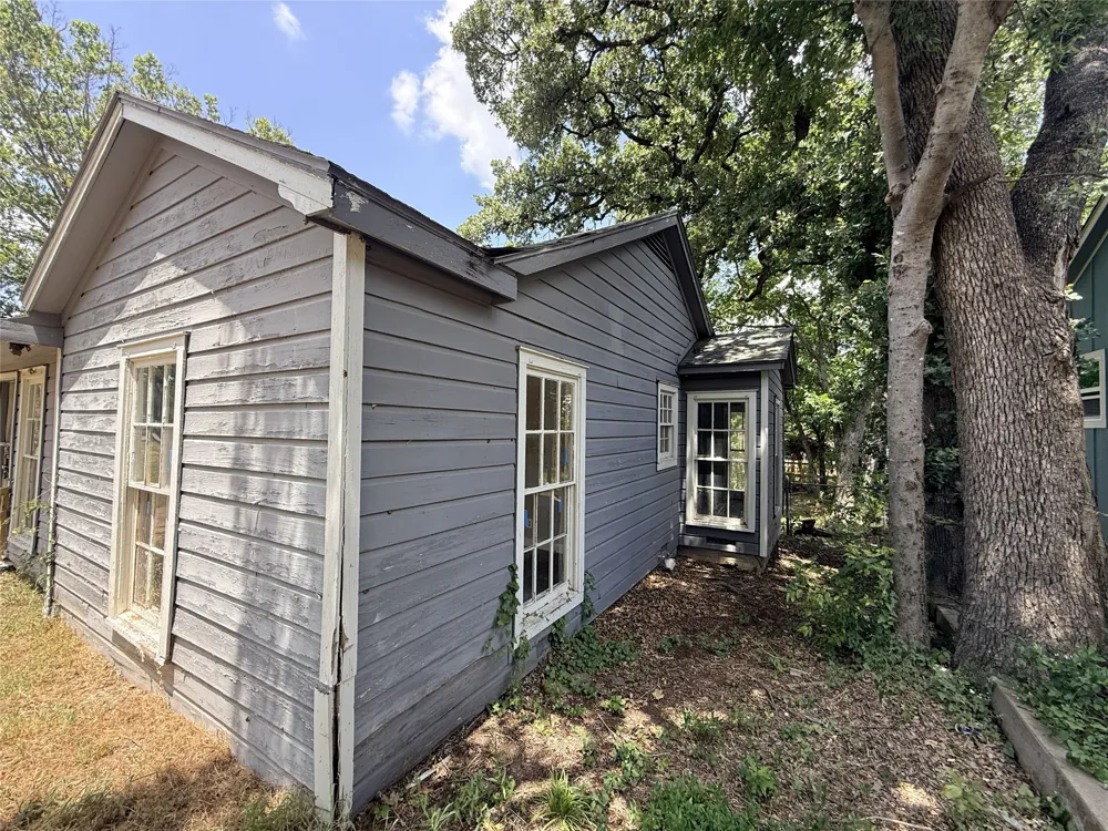 43 W Parnell Street Denison, TX 75020