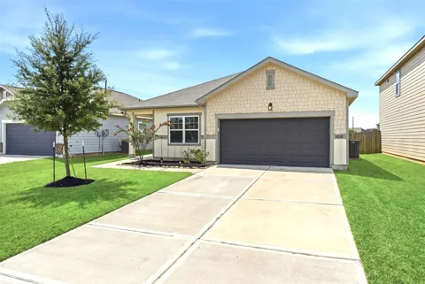 1028 Long Bay Court