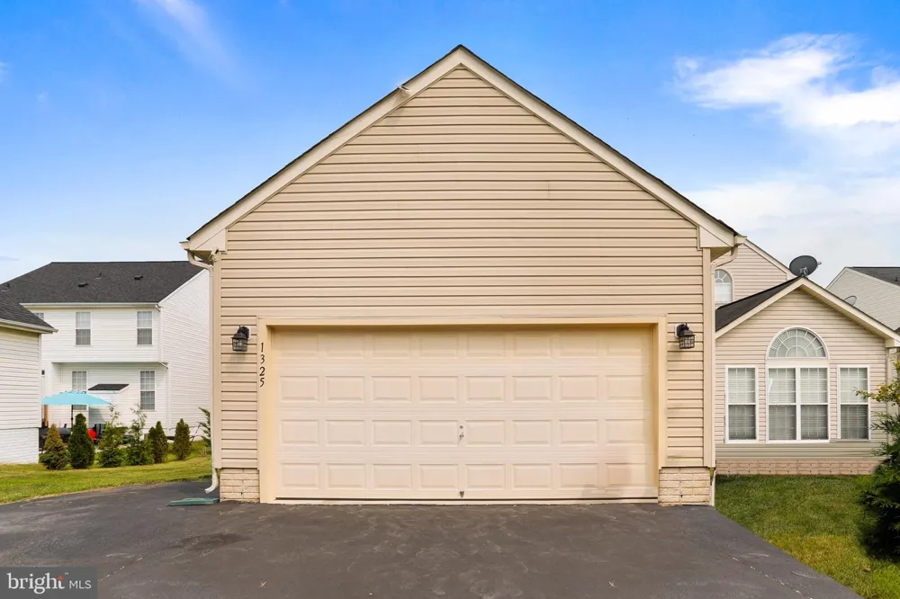 1325 STALLION STREET Ranson, WV 25438