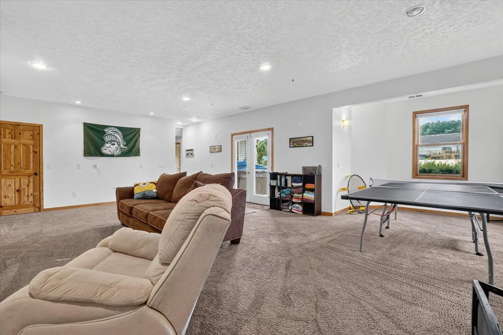 8444 Doe Avenue Galesburg, MI 49053