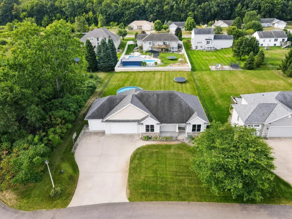 8444 Doe Avenue Galesburg, MI 49053