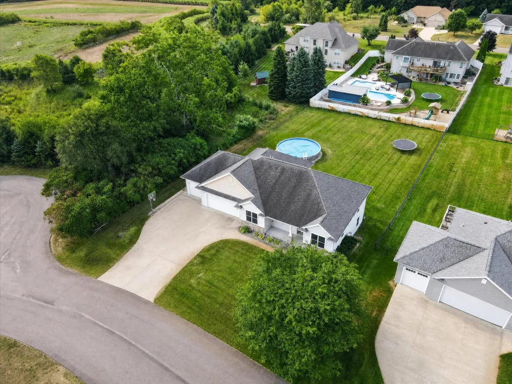 8444 Doe Avenue Galesburg, MI 49053