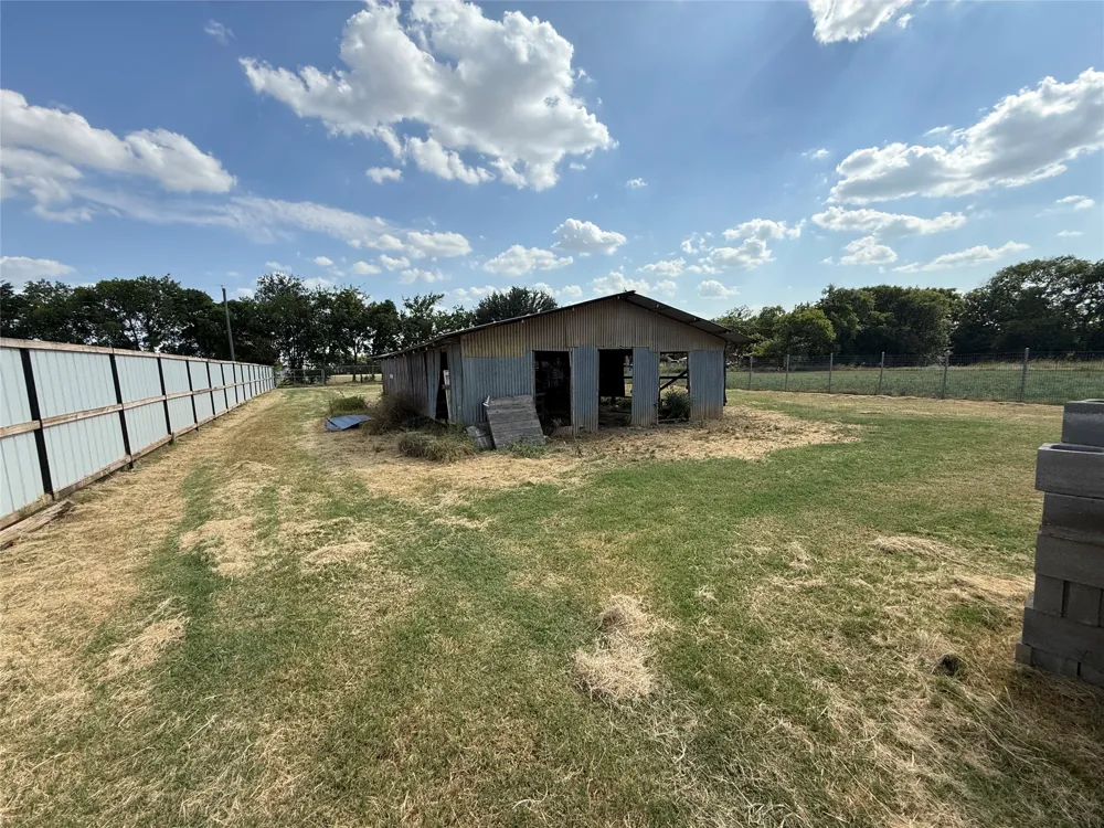 1009 W 7th Street Justin, TX 76247