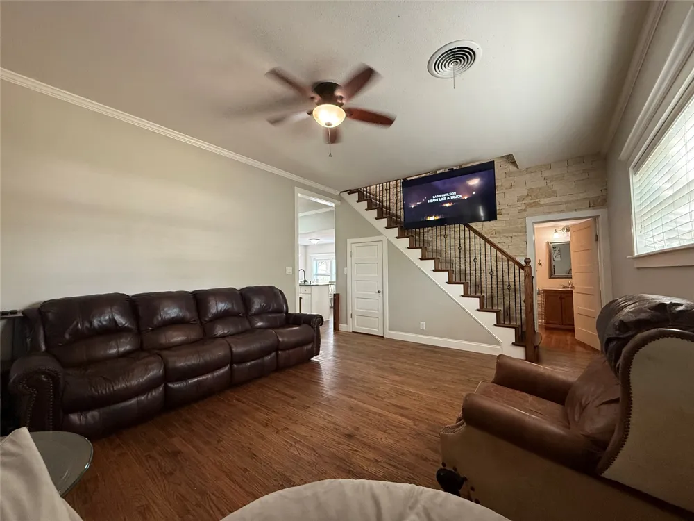 1009 W 7th Street Justin, TX 76247
