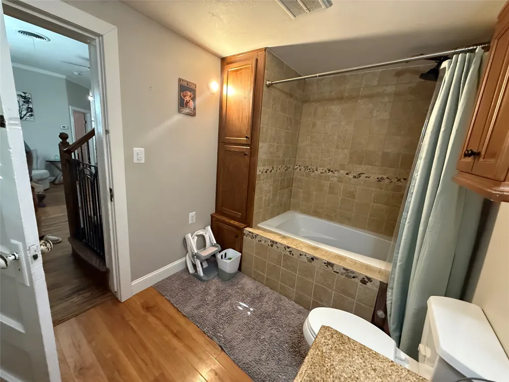 1009 W 7th Street Justin, TX 76247