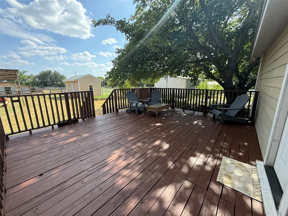 1009 W 7th Street Justin, TX 76247