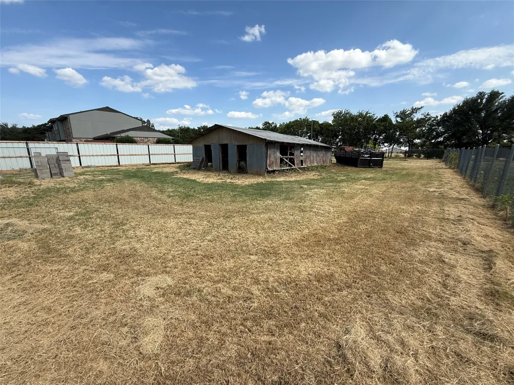 1009 W 7th Street Justin, TX 76247