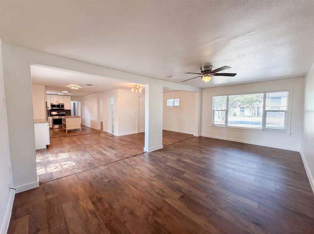 832 Central Drive Bedford, TX 76022