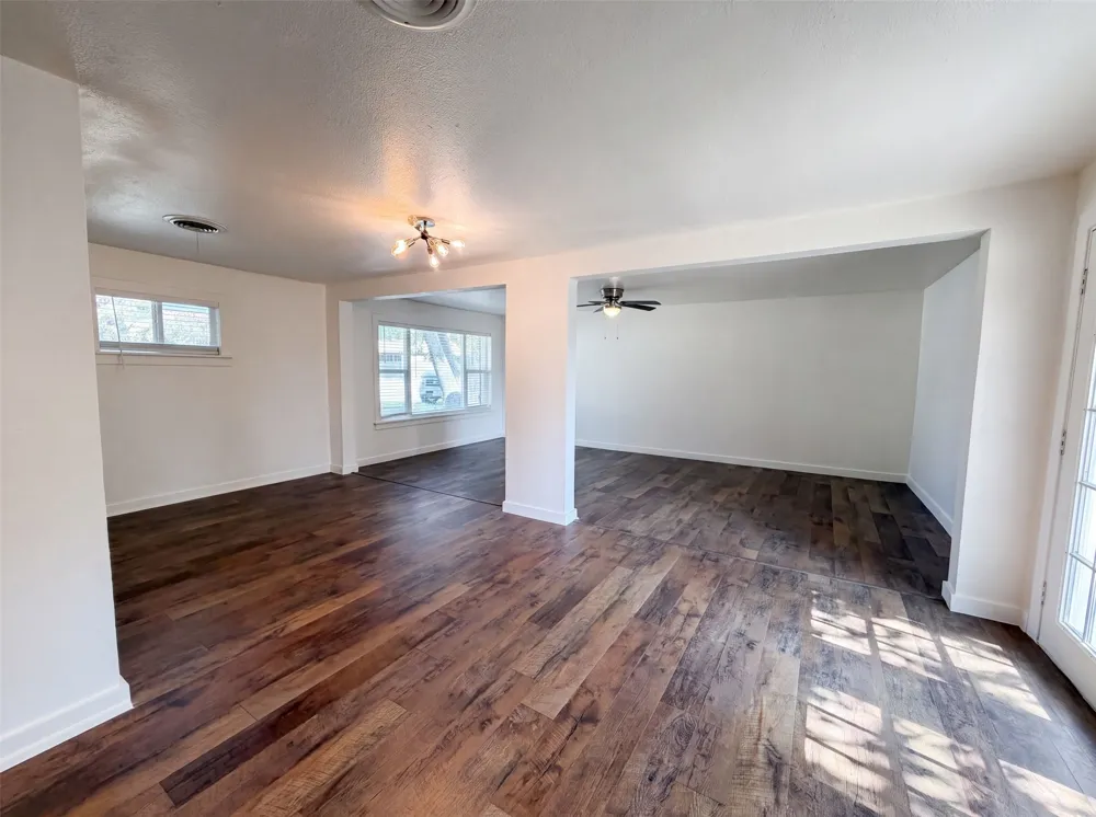 832 Central Drive Bedford, TX 76022
