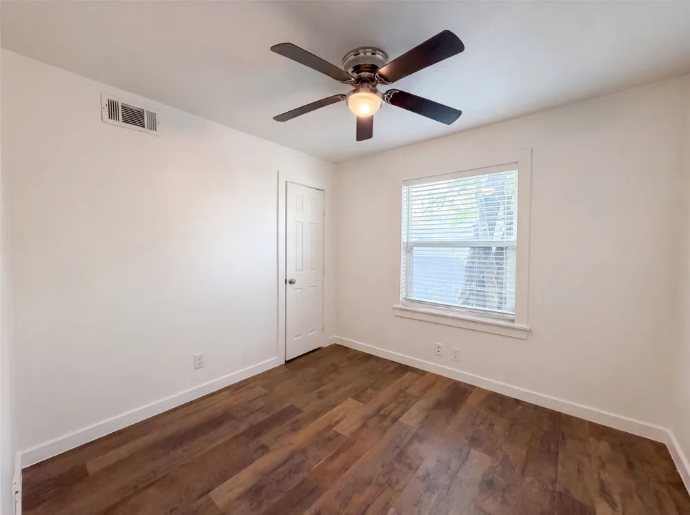 832 Central Drive Bedford, TX 76022