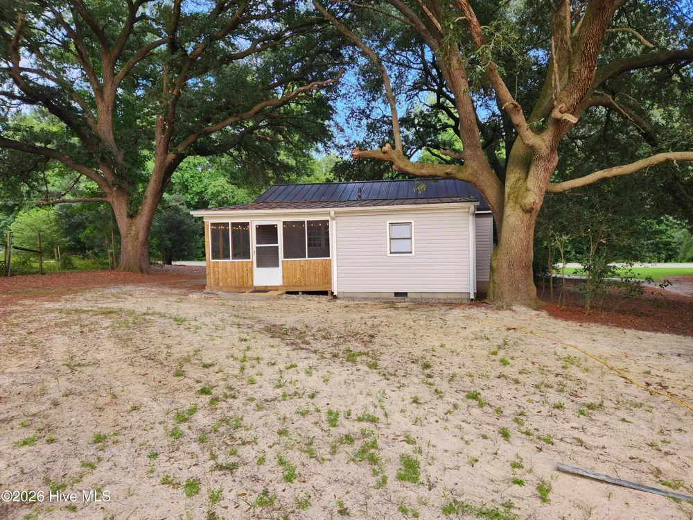 262 Mewborn Church Road Snow Hill, NC 28580